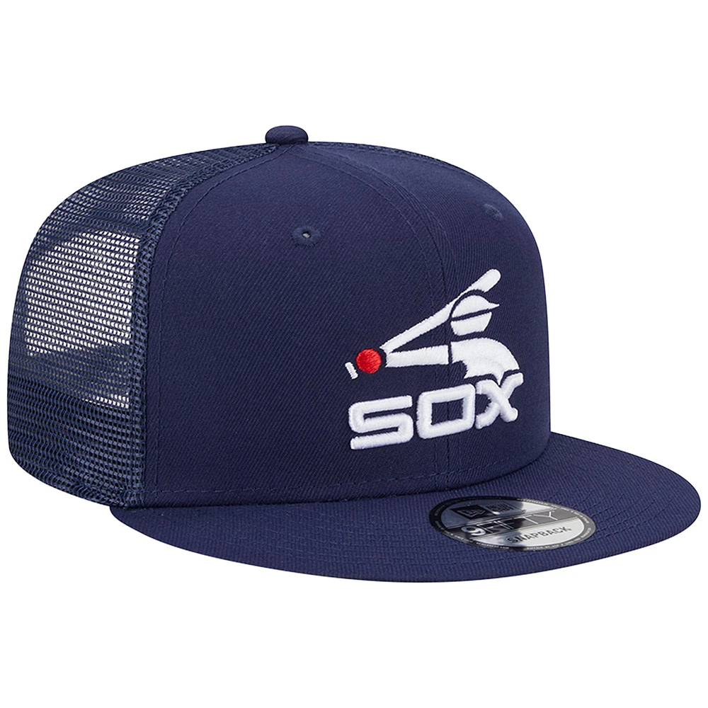 Men's New Era Navy Chicago White Sox Cooperstown Collection Team Color Trucker 9FIFTY Snapback Hat