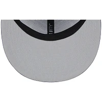 Men's New Era Navy Chicago White Sox Cooperstown Collection Team Color Trucker 9FIFTY Snapback Hat