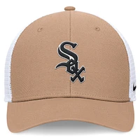 Casquette réglable Nike Chicago White Sox Khaki Rise Trucker pour homme
