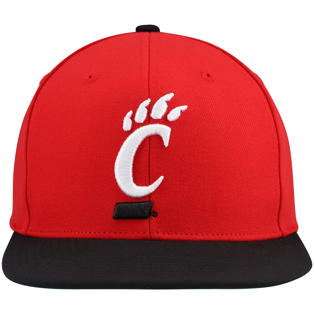 Men's Mitchell & Ness Red/Black Cincinnati Bearcats 2-Tone 2.0 Snapback Hat