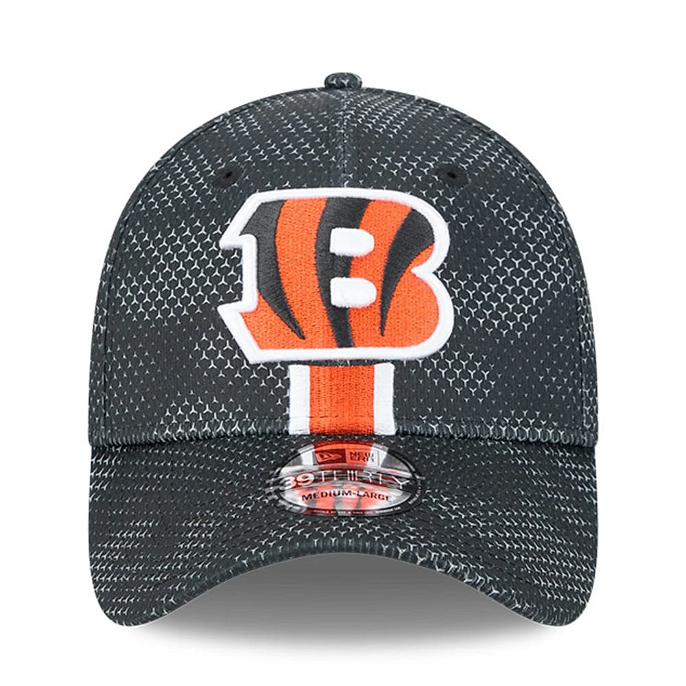 Men's New Era Black Cincinnati Bengals 2024 Sideline 39THIRTY Flex Hat