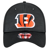 Men's New Era Black Cincinnati Bengals  Active Tech 39THIRTY Flex Hat