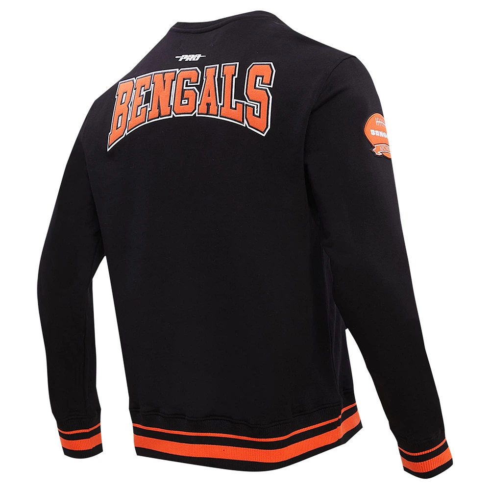 Men's Pro Standard Black Cincinnati Bengals Crest Emblem Pullover Sweatshirt