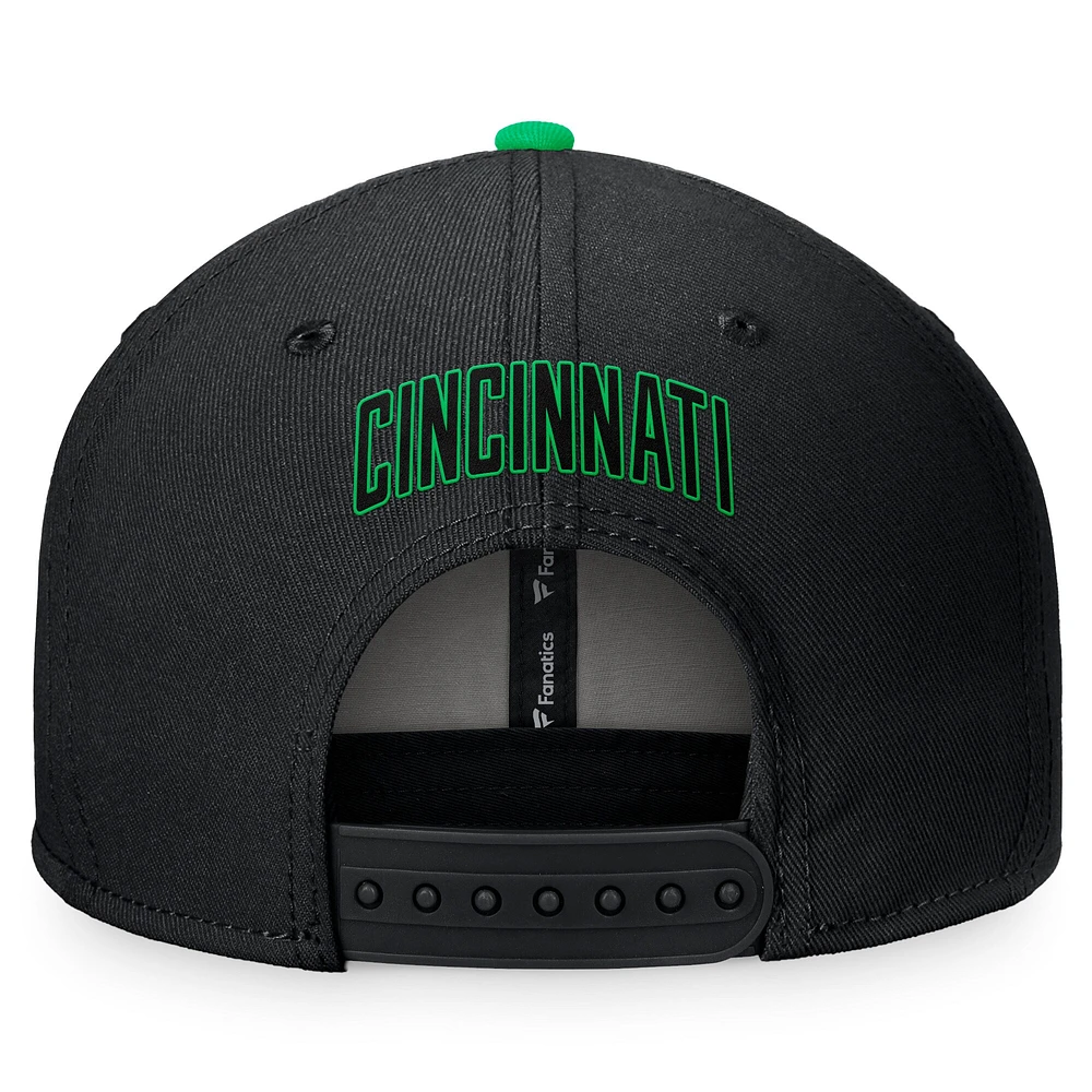 Men's Fanatics Black/Kelly Green Cincinnati Reds Lucky Snapback Hat