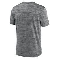 T-shirt Nike anthracite Cleveland Browns Blitz Velocity Modern Performance pour homme