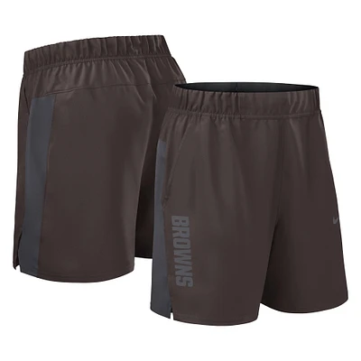 Short tissé Nike marron Cleveland Browns Victory Performance pour homme
