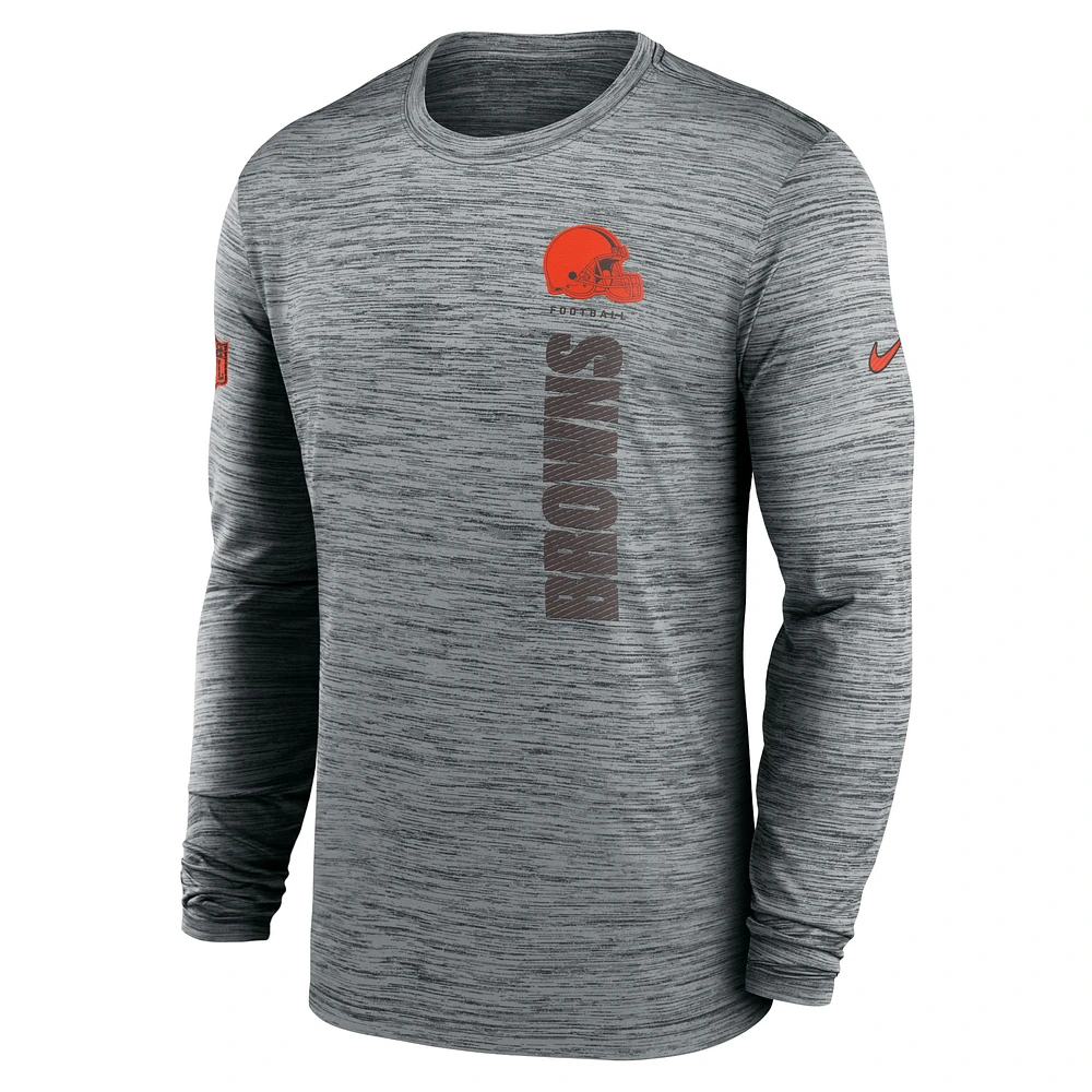 Men's Nike Cleveland Browns 2024 Sideline Velocity Performance Long Sleeve T-Shirt
