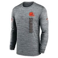 Men's Nike Cleveland Browns 2024 Sideline Velocity Performance Long Sleeve T-Shirt
