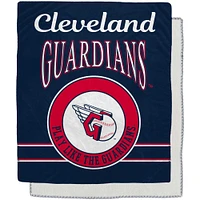 Couverture Sherpa en flanelle polaire avec emblème rétro des Cleveland Guardians, 50 po x 60 po