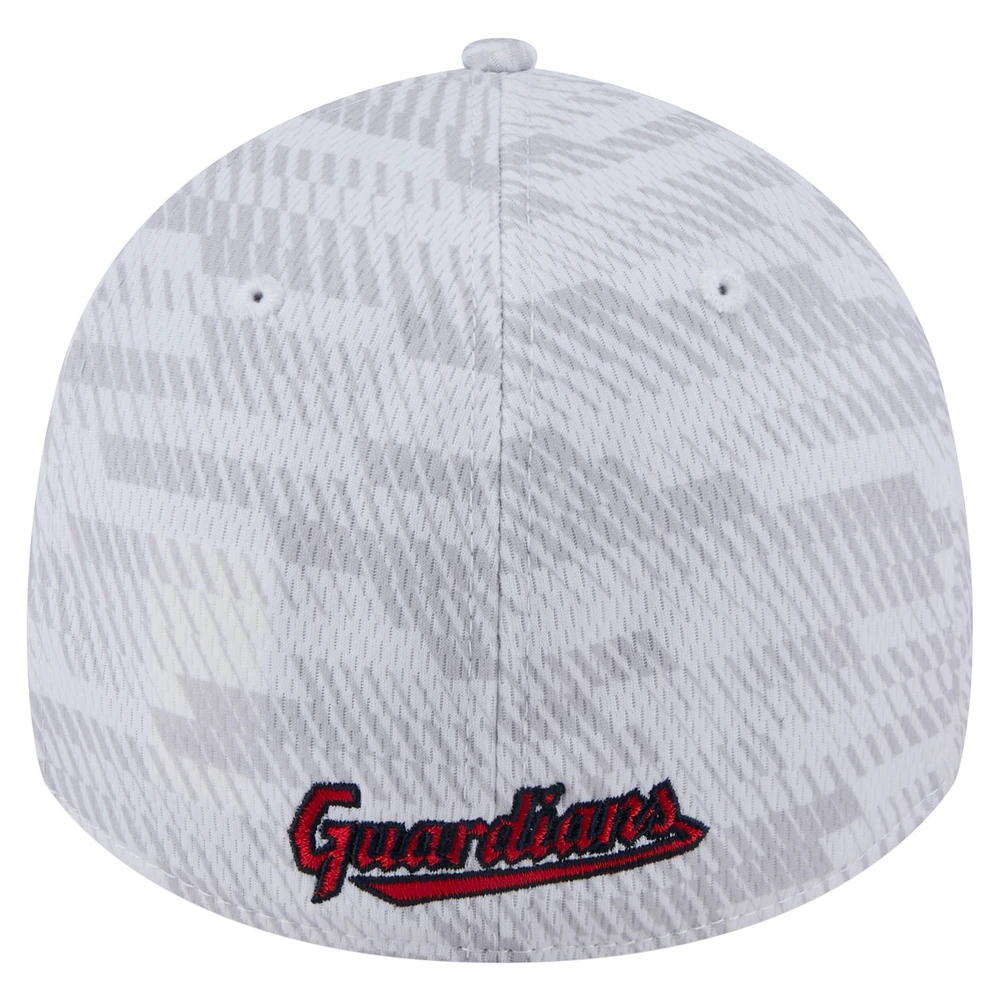 Casquette extensible New Era blanche Cleveland Guardians Graded 39THIRTY pour homme