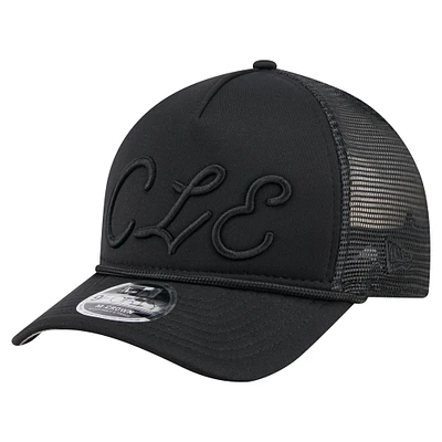 Casquette camionneur ajustable New Era noire Cleveland Guardians City Initial 9FORTY A-Frame M-Crown pour homme