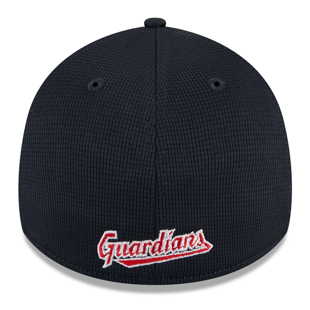 Men's New Era  White Cleveland Guardians 2025 Batting Practice 39THIRTY Flex Hat
