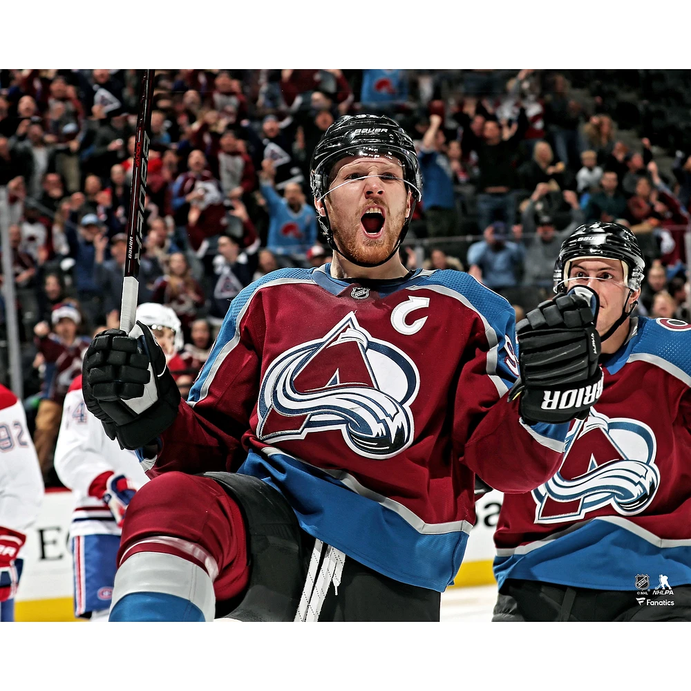 Photographie non signée de célébration Gabriel Landeskog Colorado Avalanche