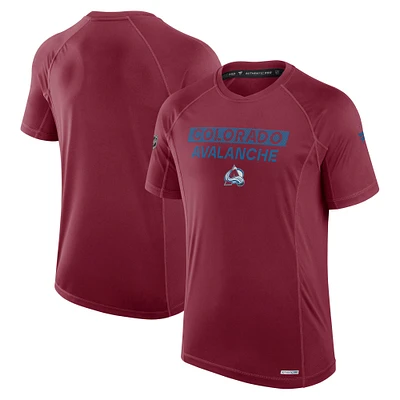 T-shirt technique authentique Pro Rink Colorado Avalanche Fanatics bordeaux pour homme