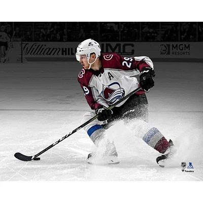 Photographie du maillot blanc non signé de Nathan MacKinnon Colorado Avalanche