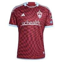 Maillot de joueur authentique adidas Omir Fernandez pour hommes Colorado Rapids 2024 One Flag Kit