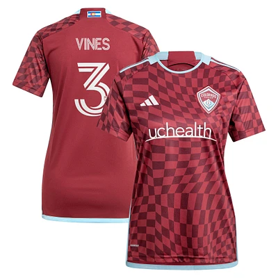 Maillot de joueur réplique adidas Sam Vines Colorado Rapids 2024 One Flag Kit pour femme bordeaux