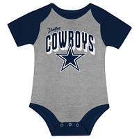 Newborn & Infant Dallas Cowboys Dynamic Duo Bodysuit, Bib Knit Hat Set