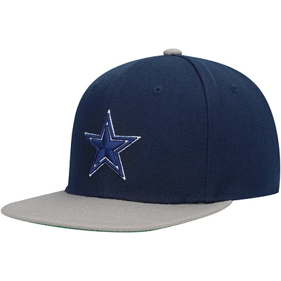 Casquette Snapback bicolore bleu marine/argent pour jeunes Mitchell & Ness Dallas Cowboys