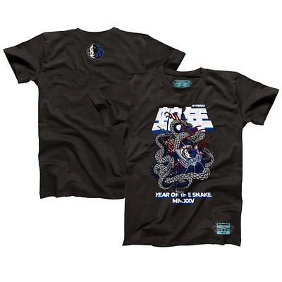 T-shirt unisexe NBALab x Hyperfly Heather Black Dallas Mavericks Collection Année du serpent Nouvel An lunaire