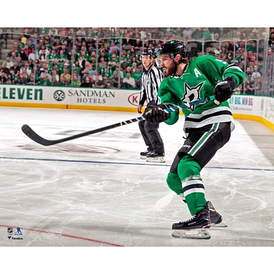Photographie de tournage du maillot vert non signé Tyler Seguin des Dallas Stars