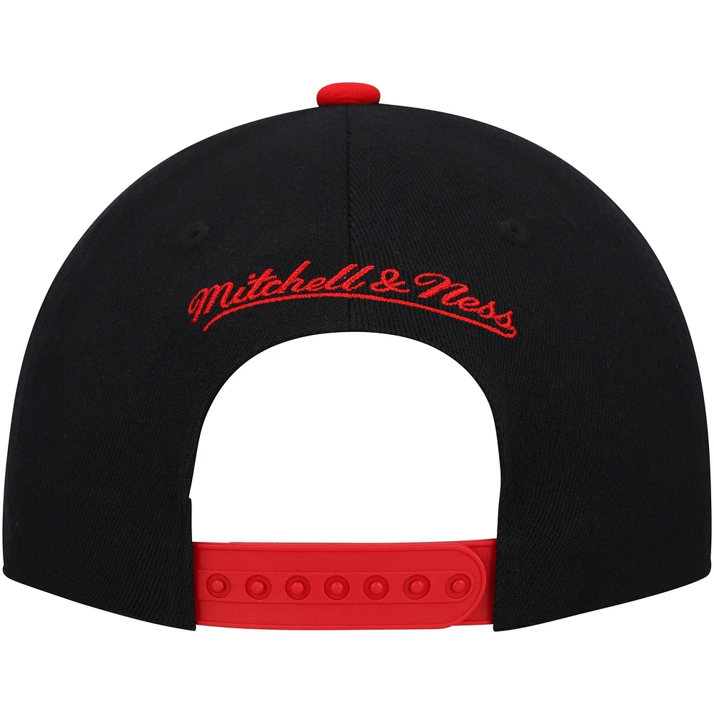 Men's Mitchell & Ness Black D.C. United Team Script 2.0 Stretch Snapback Hat