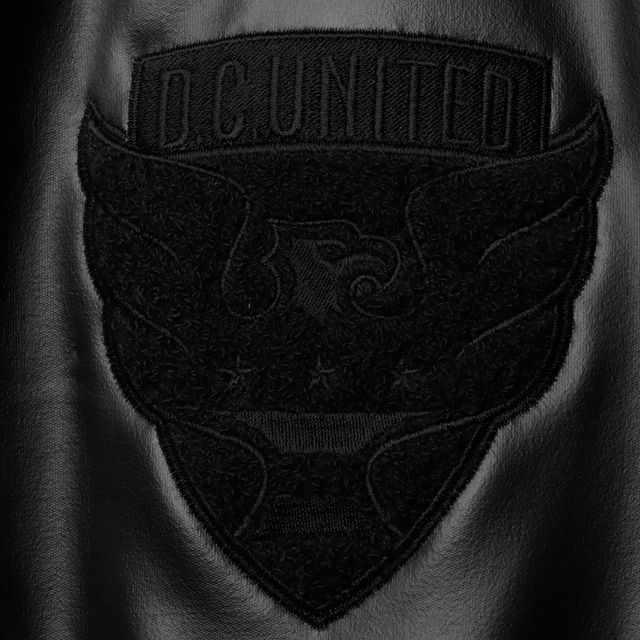 Blouson aviateur à boutons-pression noirs D.C. United The Wild Collective pour femme