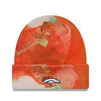 New Era Denver Broncos 2022 Sideline orange pour homme - Bonnet en tricot à revers teint à l'encre