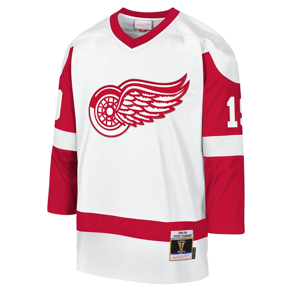Youth Mitchell & Ness Steve Yzerman White Detroit Red Wings 1983-84 Blue Line Player Jersey