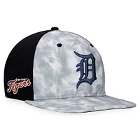 Men's Majestic Gray Detroit Tigers Smoke Dye Snapback Hat