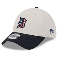 Men's New Era  Khaki/Black Detroit Tigers 2024 Fourth of July 39THIRTY Flex Hat