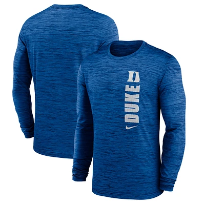 T-shirt Nike Royal Duke Blue Devils 2024 Sideline Velocity Performance à manches longues pour homme