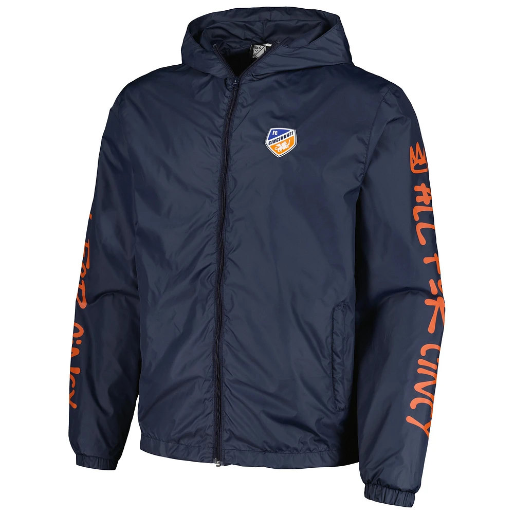 Sweat à capuche et coupe-vent entièrement zippé bleu marine FC Cincinnati Graffiti pour hommes