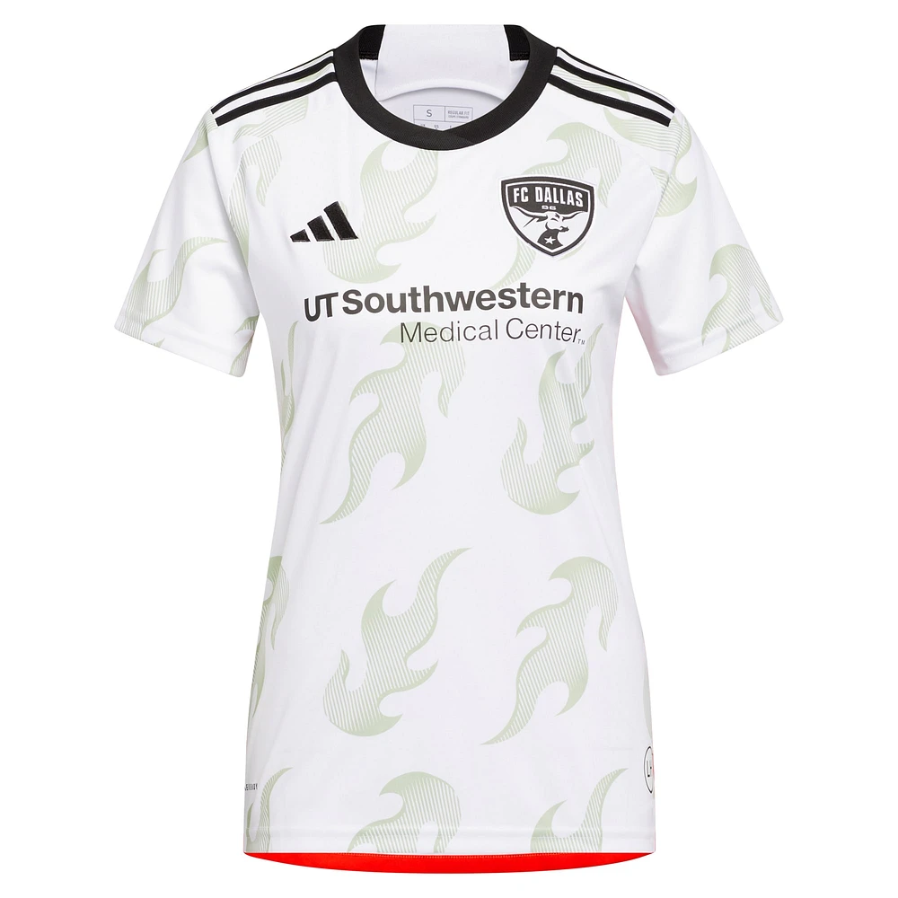 Maillot de joueur adidas Maarten Paes blanc FC Dallas 2024 Burn Baby Replica pour femme