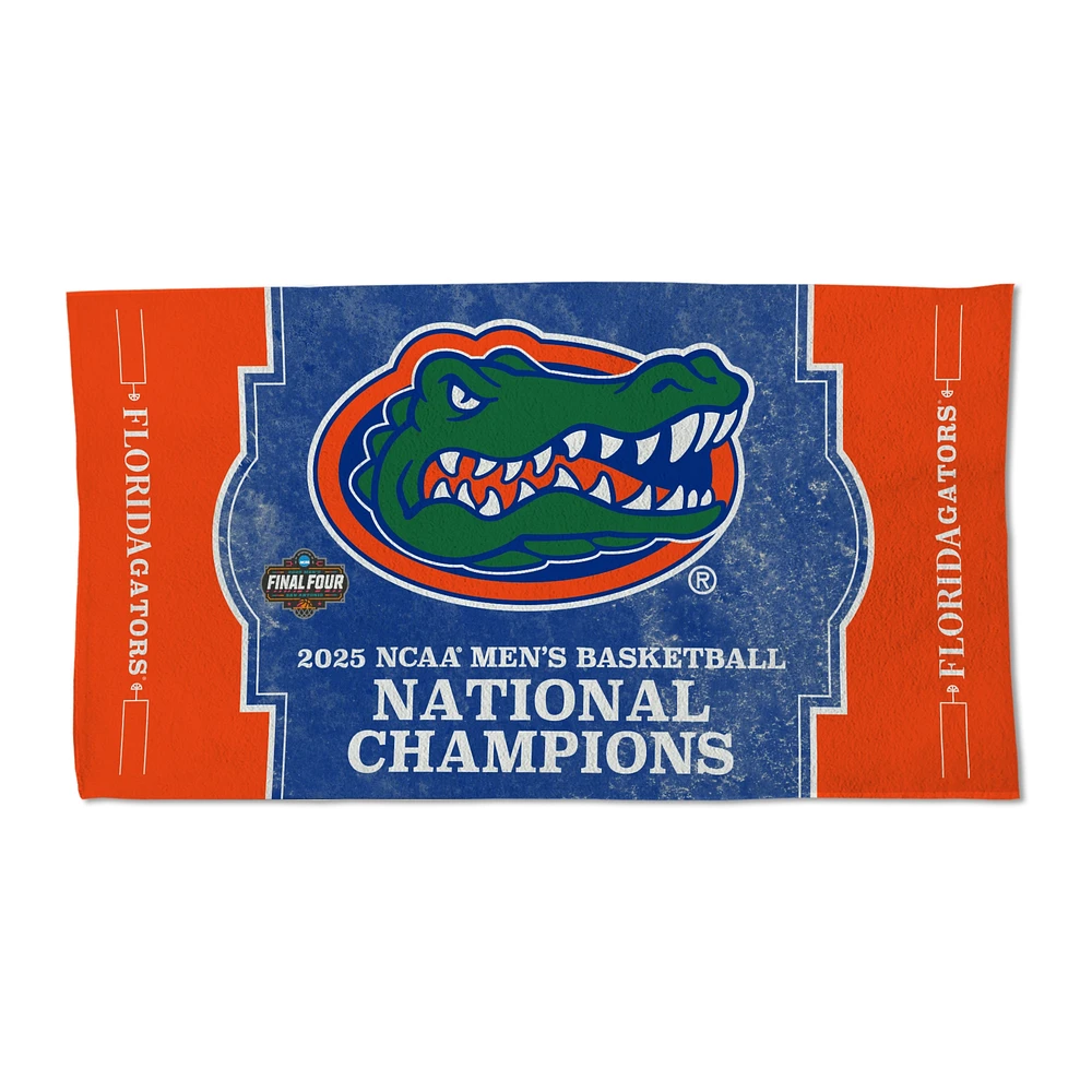 Serviette de célébration double face WinCraft Florida Gators 2025 NCAA Men's Basketball National Champions Vestiaire 22" x 42"