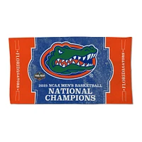 Serviette de célébration double face WinCraft Florida Gators 2025 NCAA Men's Basketball National Champions Vestiaire 22" x 42"