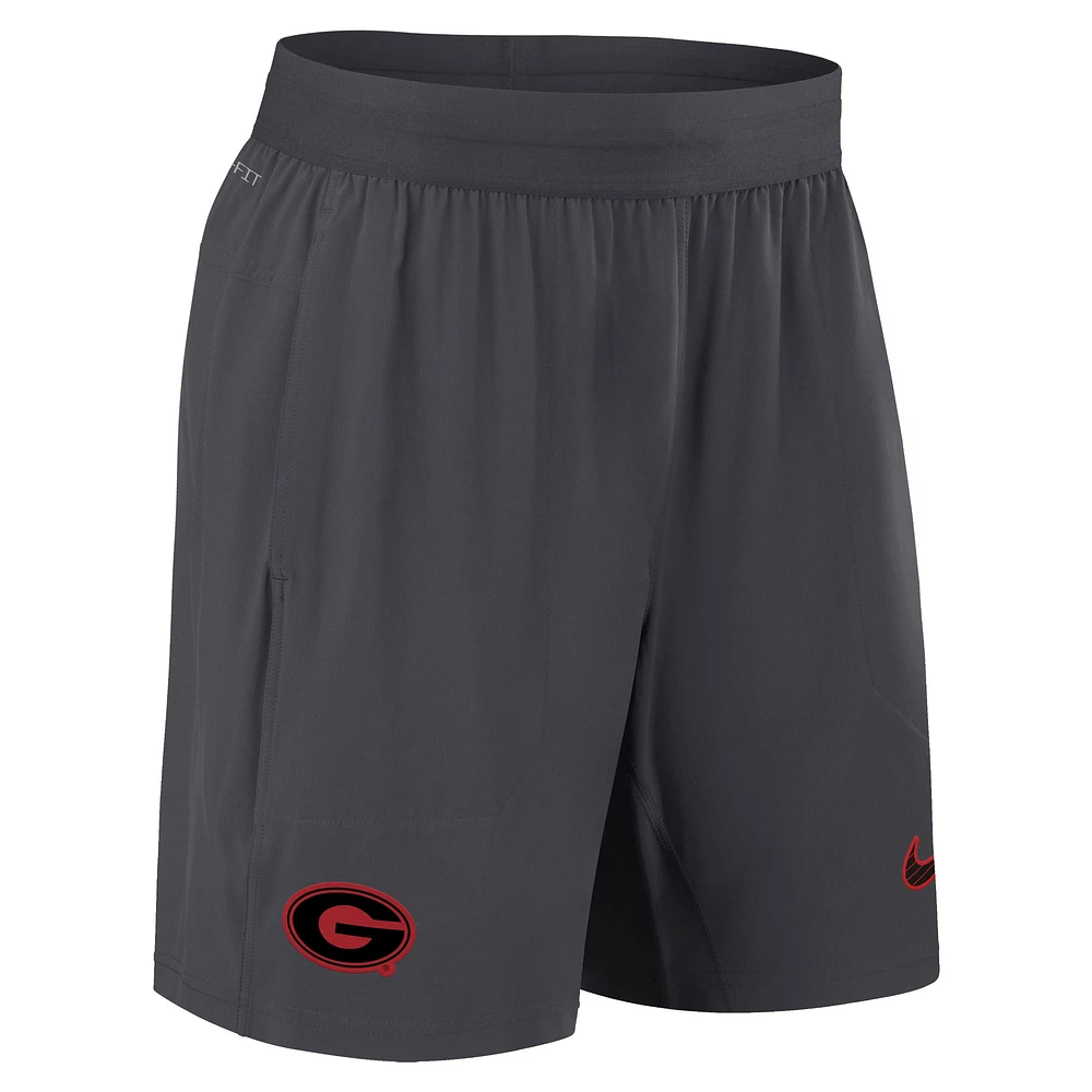 Men's Nike Anthracite Georgia Bulldogs 2024 Sideline Performance Shorts