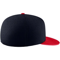 Men's Nike Black Illinois Fighting Illini Aero True Baseball Performance Fitted Hat