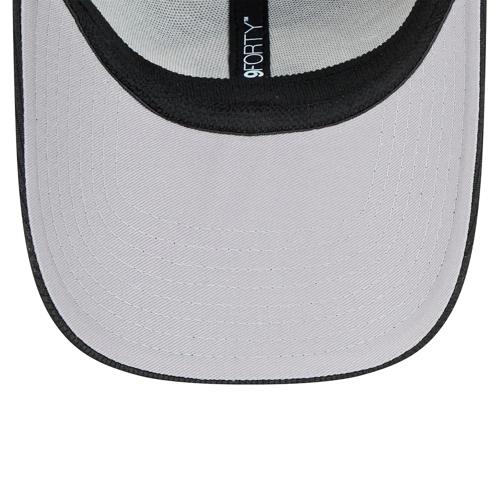 Men's New Era Black Iowa Hawkeyes Pivot 9FORTY Stretch-Snap Adjustable Hat