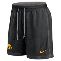 Men's Nike Black/Heather Gray Iowa Hawkeyes Player Reversible Shorts