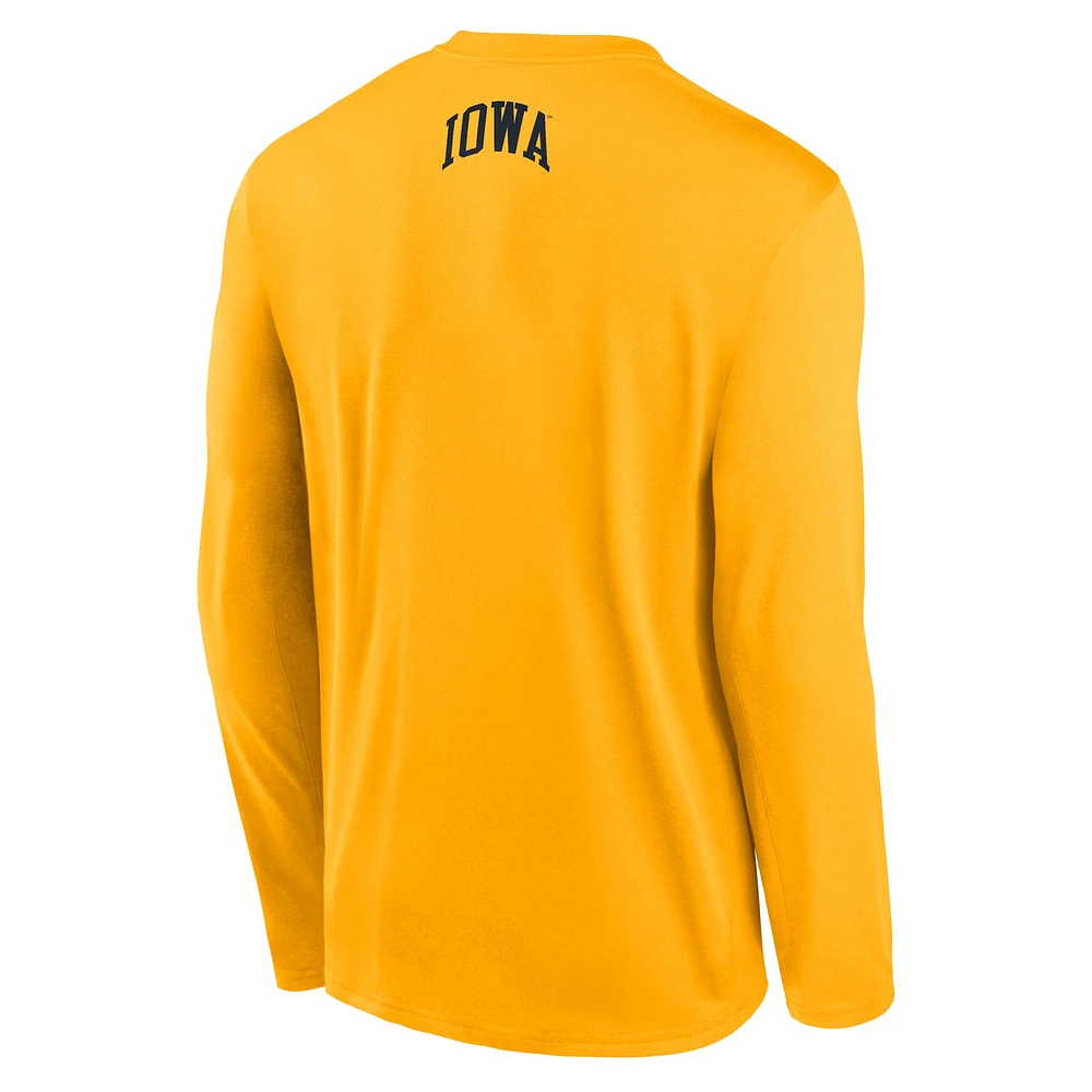 Men's Nike Gold Iowa Hawkeyes On-Court Basketball Shootaround Performance Long Sleeve T-Shirt