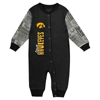 Combinaison à manches longues colorblock noire Iowa Hawkeyes Playbook pour nouveau-né et nourrisson