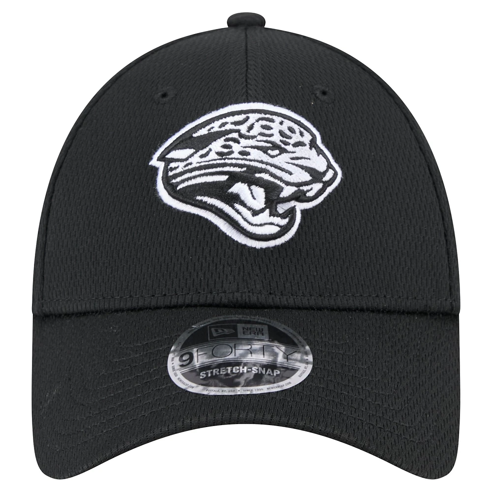 Men's New Era Black Jacksonville Jaguars Main B-Dub 9FORTY Adjustable Hat