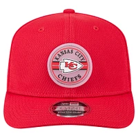 Men's New Era Red Kansas City Chiefs Adventure Patched 9SEVENTY Stretch-Snap Adjustable Hat
