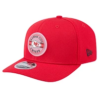 Men's New Era Red Kansas City Chiefs Adventure Patched 9SEVENTY Stretch-Snap Adjustable Hat