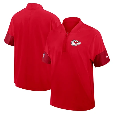 Veste d'entraîneur Nike rouge à manches courtes et fermeture éclair quart de tour pour homme des Kansas City Chiefs
