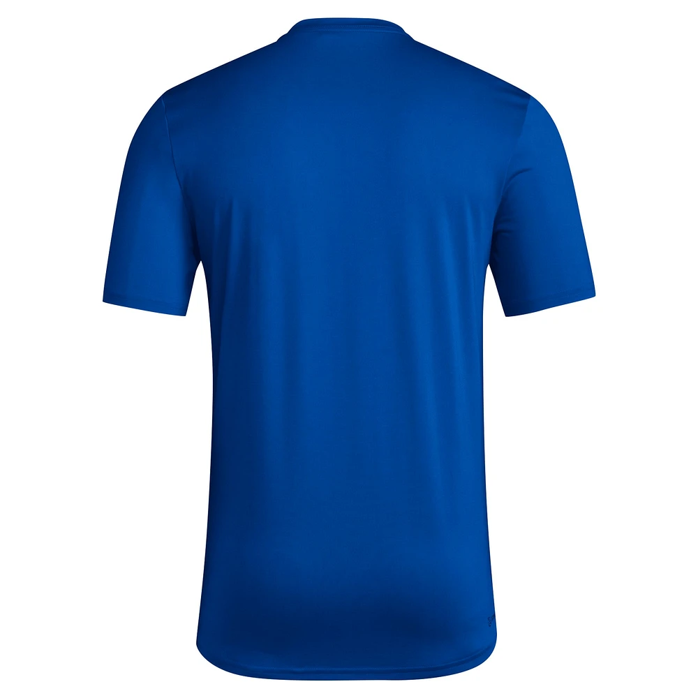 T-shirt adidas Royal Kansas Jayhawks Locker Football Pre-Game AEROREADY pour homme