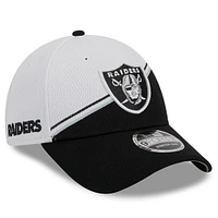 Men's New Era  White/Black Las Vegas Raiders 2023 Sideline 9FORTY Adjustable Hat