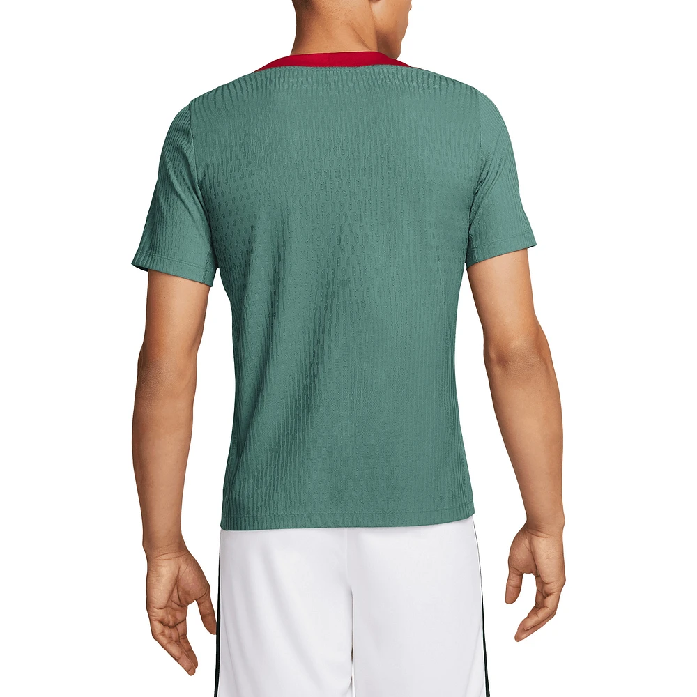 Men's Nike Green Liverpool 2024/25 Advance Strike Top