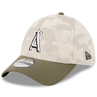 Men's New Era Light Beige/Olive Los Angeles Angels 2025 Armed Forces Day 39THIRTY Flex Hat